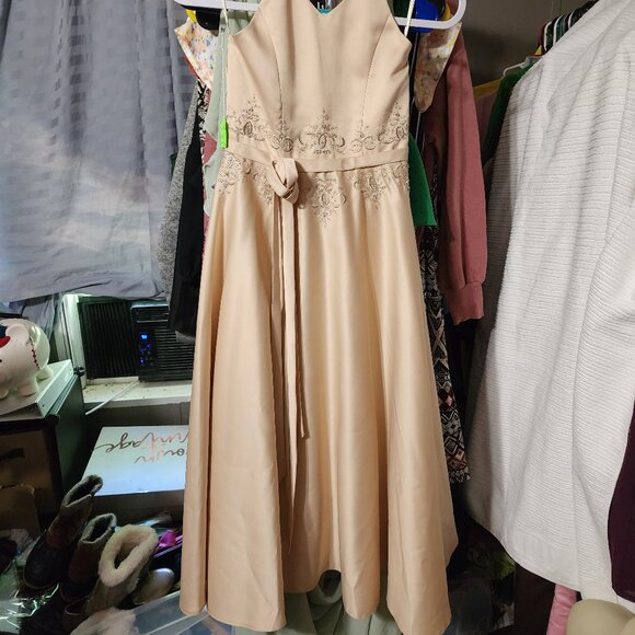 Sweetie Pie Girls Size 8 Formal Dress Color is Cafe - Picture 1 of 8